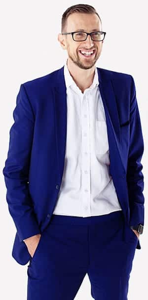 chris-image-crunched Chris Peskett professional wedding magician for hire
