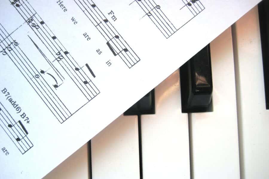 Jazz pianist playing at a Christmas dinner party