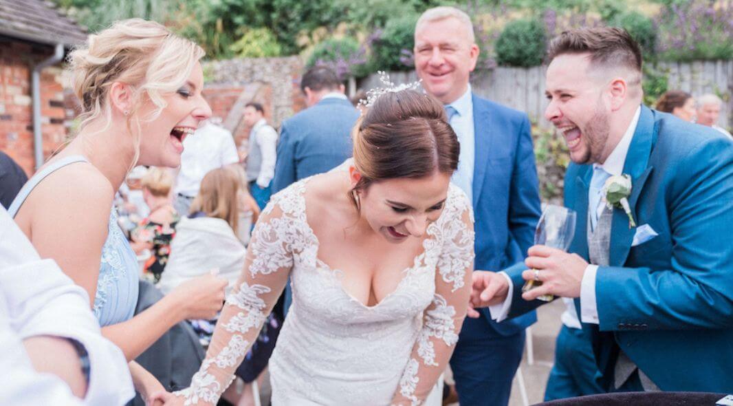 How to Choose a Wedding Magician