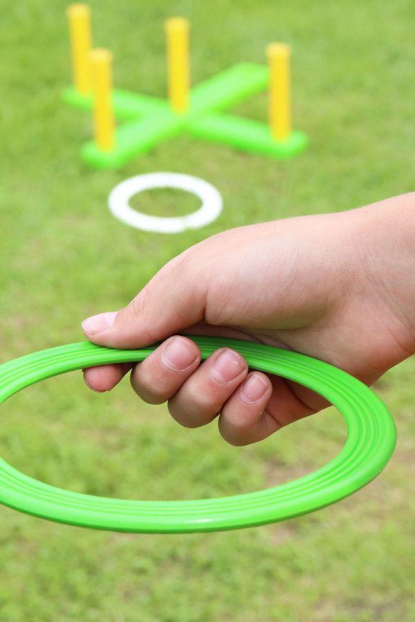 Frisbee throw at a corporate fun day