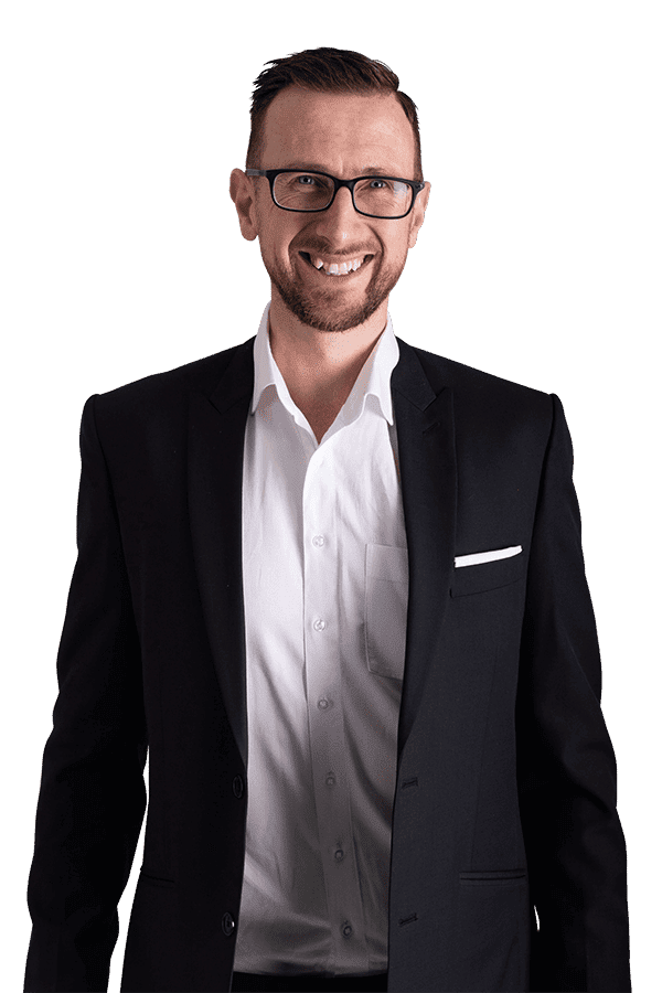 sleight of hand expert Close-Up Chris corporate magic