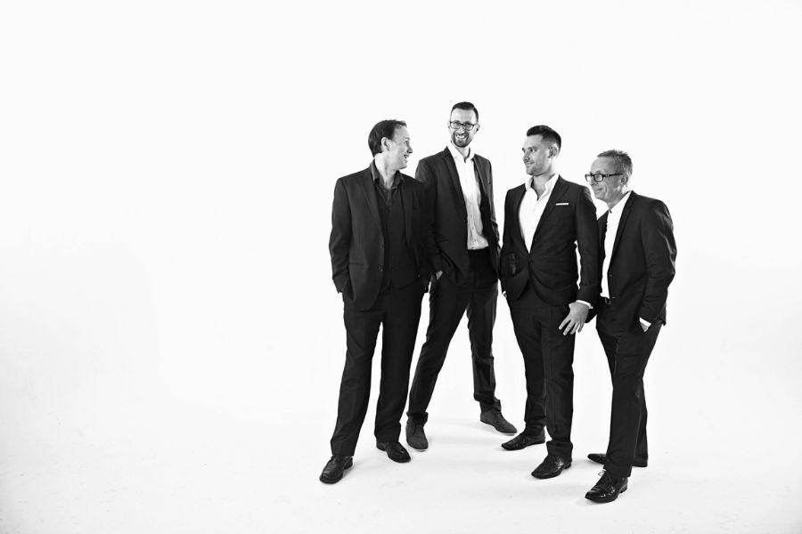 The Close-Up Collective - team of magicians for hire