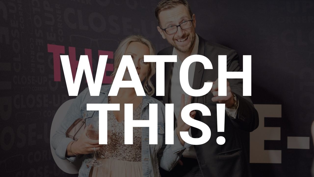 The Close-Up Corner - magic booth for Worcester events