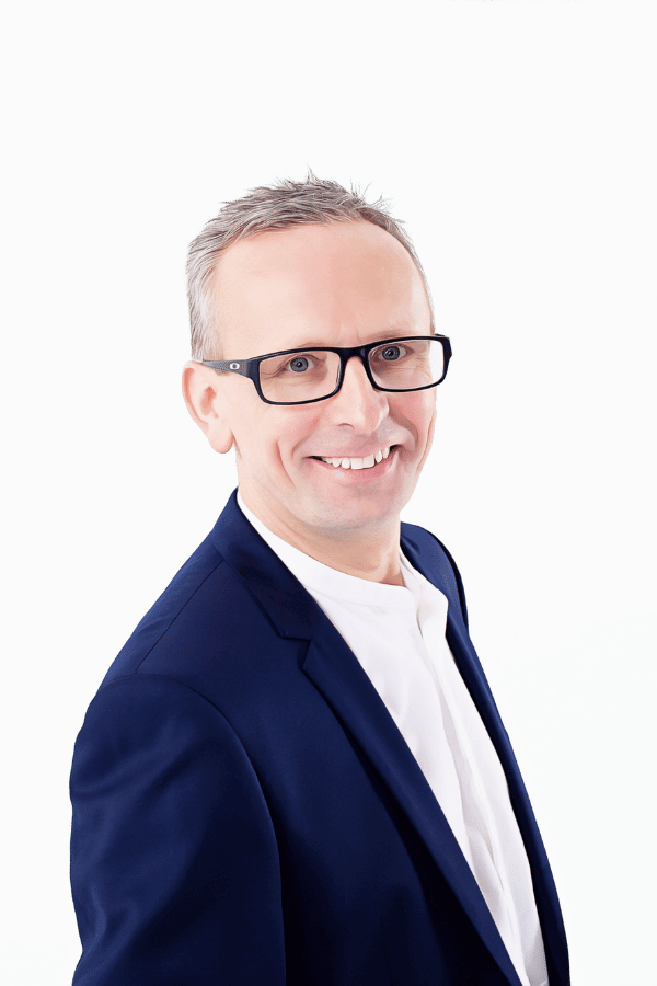 Close-Up Russ, Magician Close-Up Russ, Magician