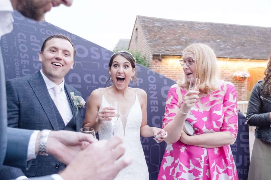 Why hire a close-up magician?14 Why hire a close-up magician?