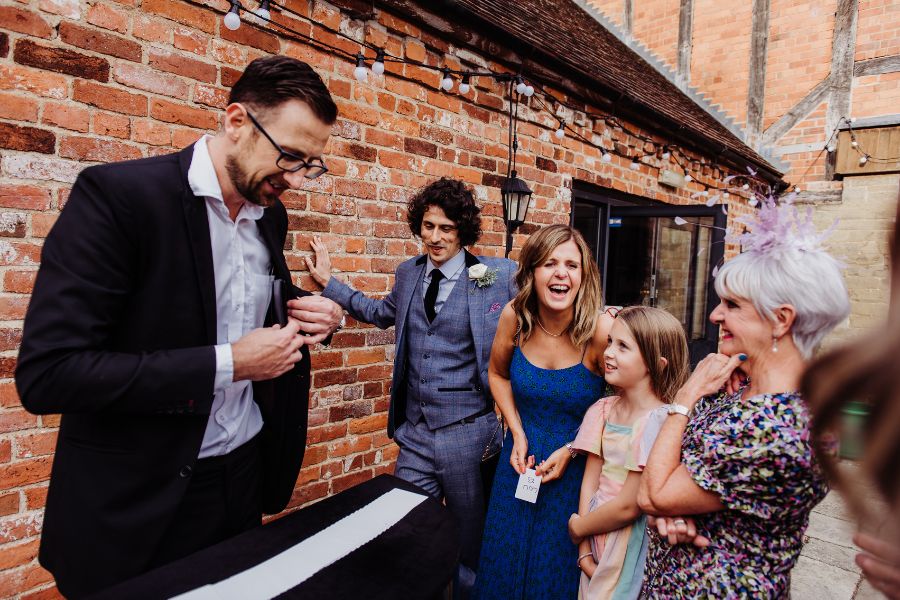 Why hire a close-up magician?3 Why hire a close-up magician?