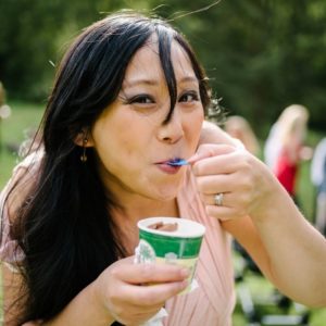 wedding guests will love ice cream