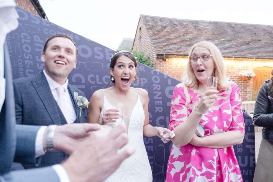 WEDDING ENTERTAINMENT MYTHE BARN 2 WEDDING ENTERTAINMENT MYTHE BARN