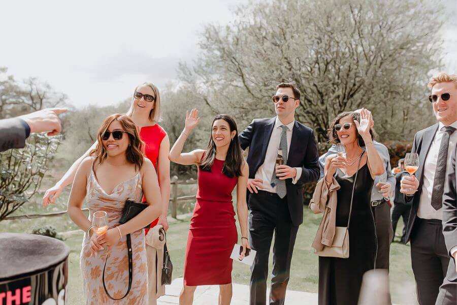 reasons to hire a wedding magician6 outdoor wedding