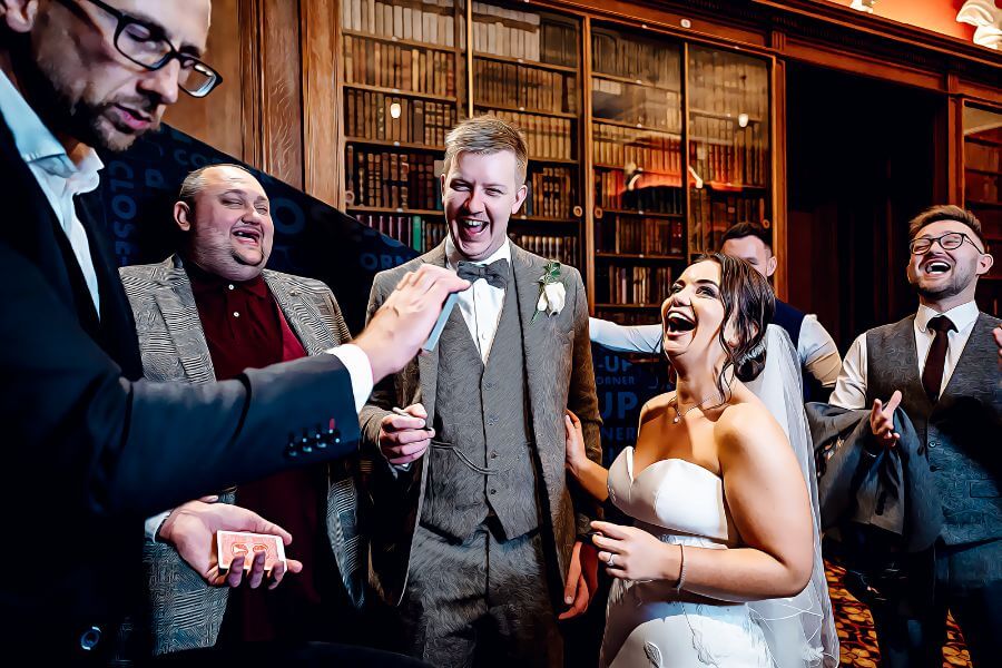 reasons to hire a wedding magician8 reasons to hire a wedding magician