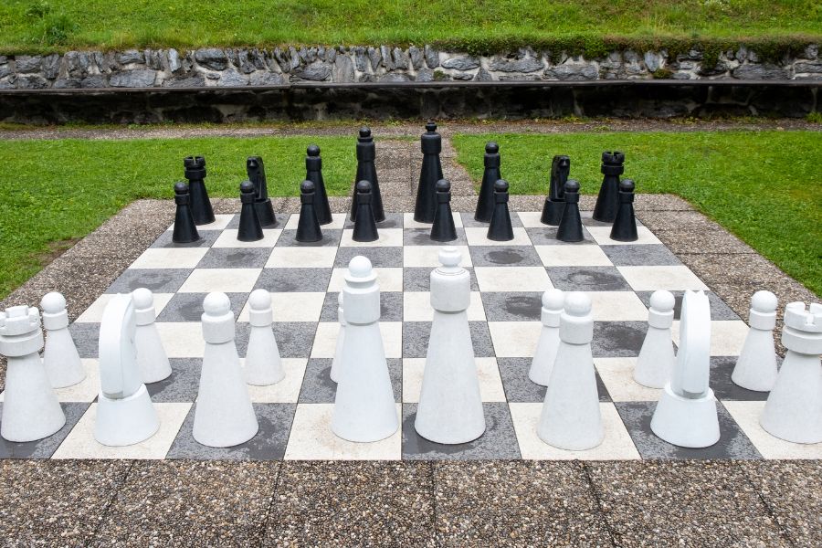 giant chess